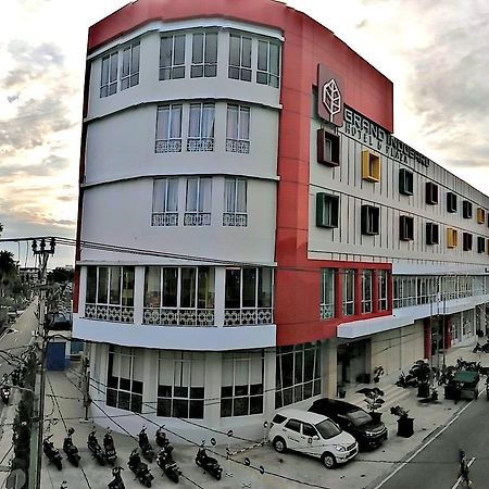 Grand Indobaru Hotel Selatpanjang Εξωτερικό φωτογραφία