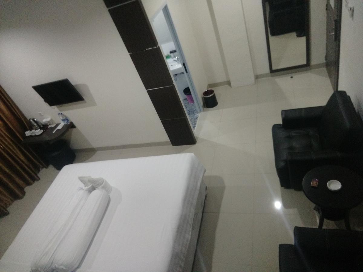 Grand Indobaru Hotel Selatpanjang Εξωτερικό φωτογραφία